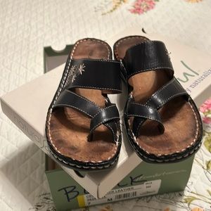 Black sandals by Natualizer. Size 7 Smoke free pet free home